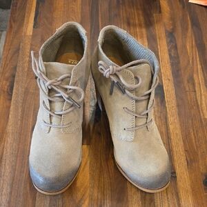 Toms Taupe Suede Lace-Up Ankle Booties